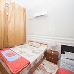 Summer Downtown - Compact Basic Flat - 1st Floor شقة