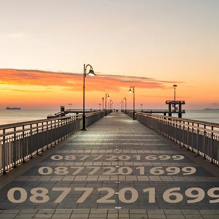 Apartman Summer Downtown - Compact Basic Flat - 1st Floor Burgasz