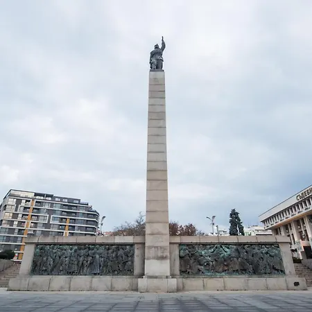 Apartman Summer Downtown - Compact Basic Flat - 1st Floor *