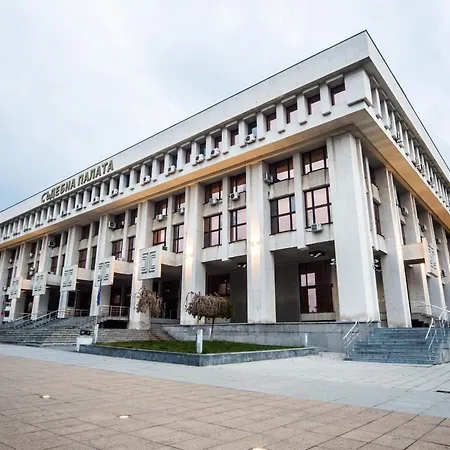 Apartman Summer Downtown - Compact Basic Flat - 1st Floor Burgasz