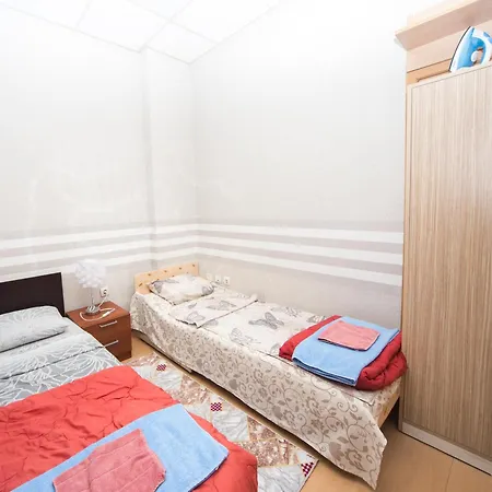 Downtown - 2 Separate - Relax - Up To 6 Guests Max Apartamento Burgas