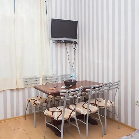 Summer Downtown - Compact Basic Flat - 1st Floor * Burgasz