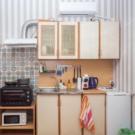 Summer Downtown - Compact Basic Flat - 1st Floor